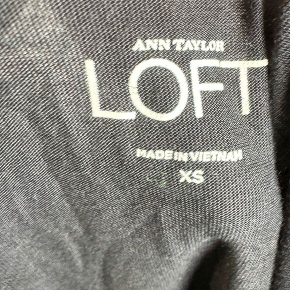 Ann Taylor Loft black and white all over print mixed media top size XS - Picture 4 of 5